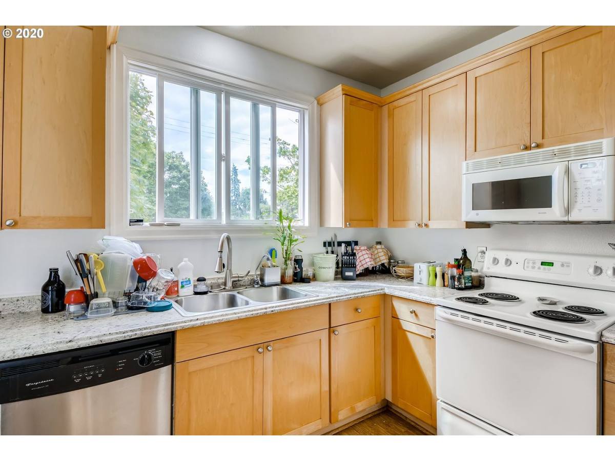Townhouse for rent at 7134 NE Martin Luther King Jr Blvd, Portland, OR 97211