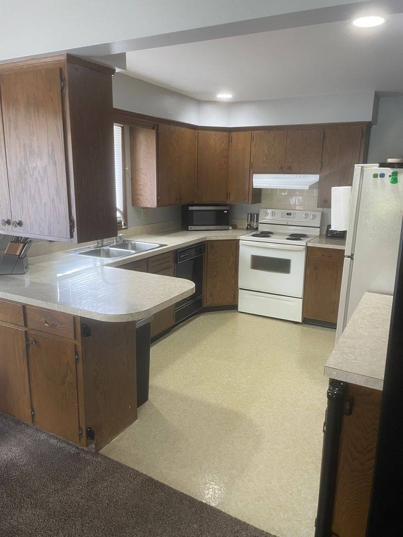 Townhouse for rent at 2409 N Eugene St, Appleton, WI 54914
