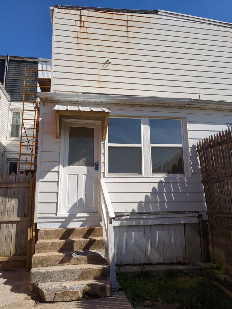 House for rent at 1529 W King St, York, PA 17404