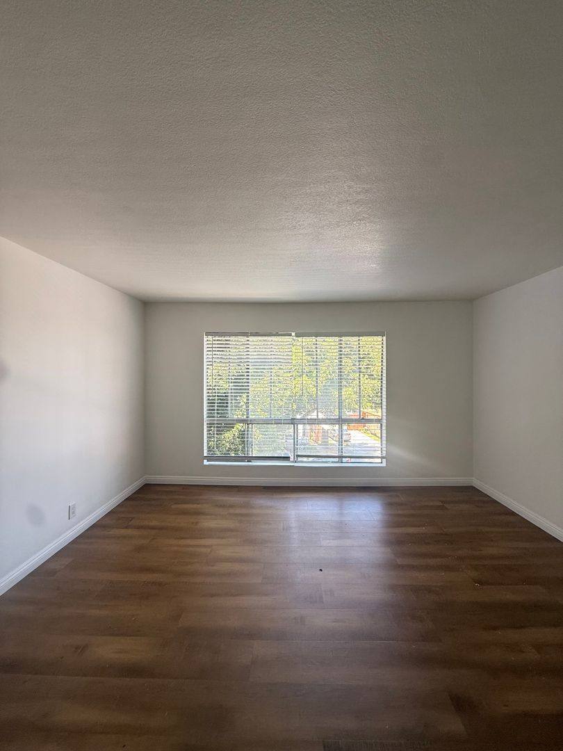 Apartment for rent at 1518 E 3rd St, Long Beach, CA 90802