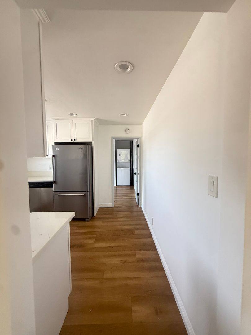 Apartment for rent at 1518 E 3rd St, Long Beach, CA 90802