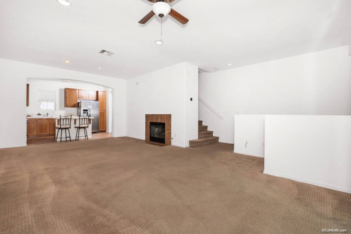 Townhouse for rent at 766 Broadway, Chula Vista, CA 91910