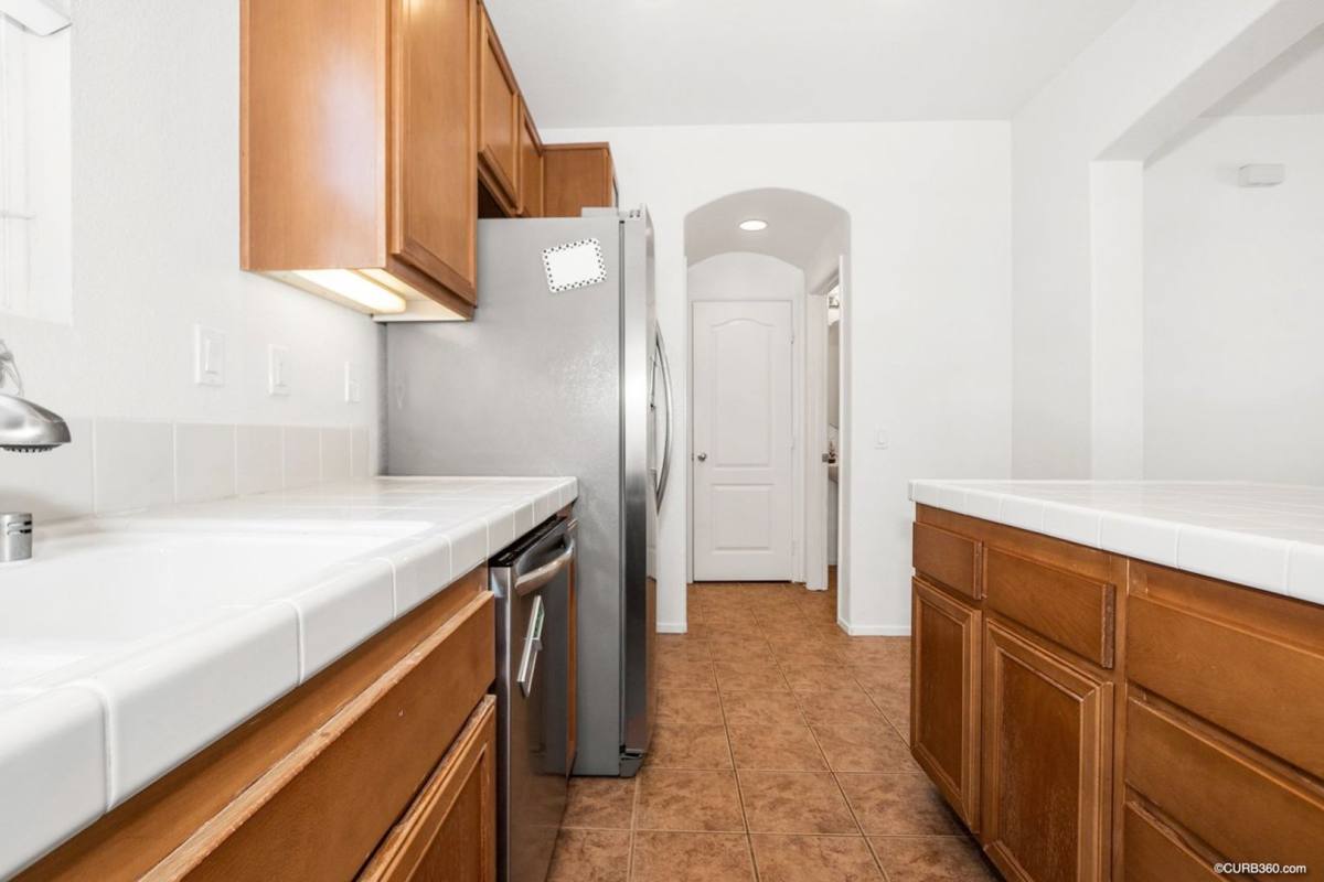 Townhouse for rent at 766 Broadway, Chula Vista, CA 91910