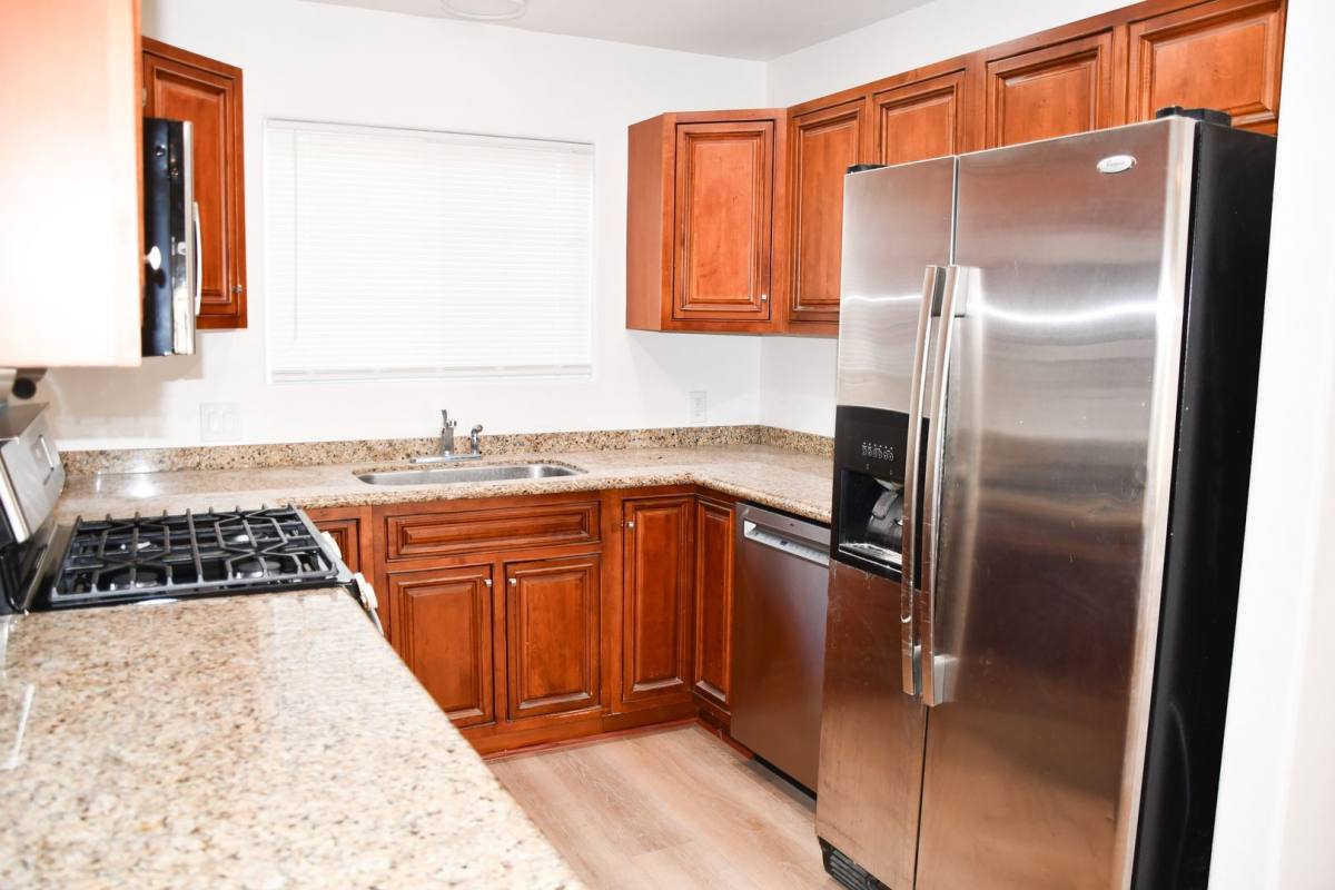 Apartment for rent at 388 N Parker, Orange, CA 92868