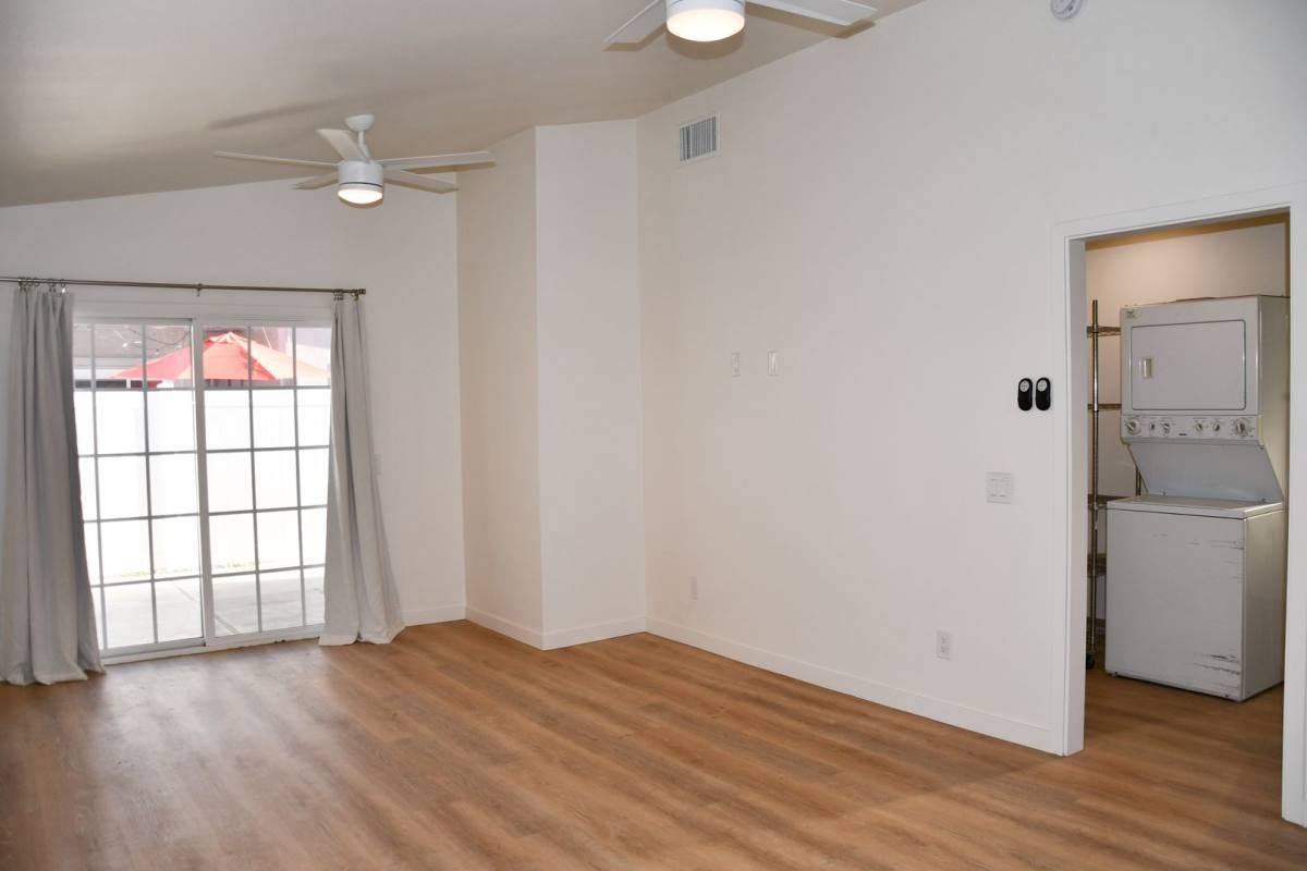 Apartment for rent at 388 N Parker, Orange, CA 92868