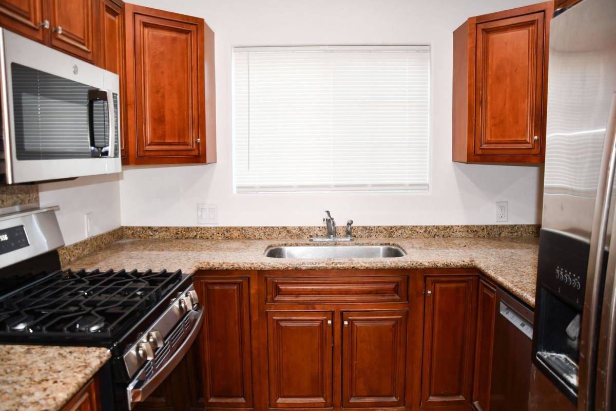 Apartment for rent at 388 N Parker, Orange, CA 92868