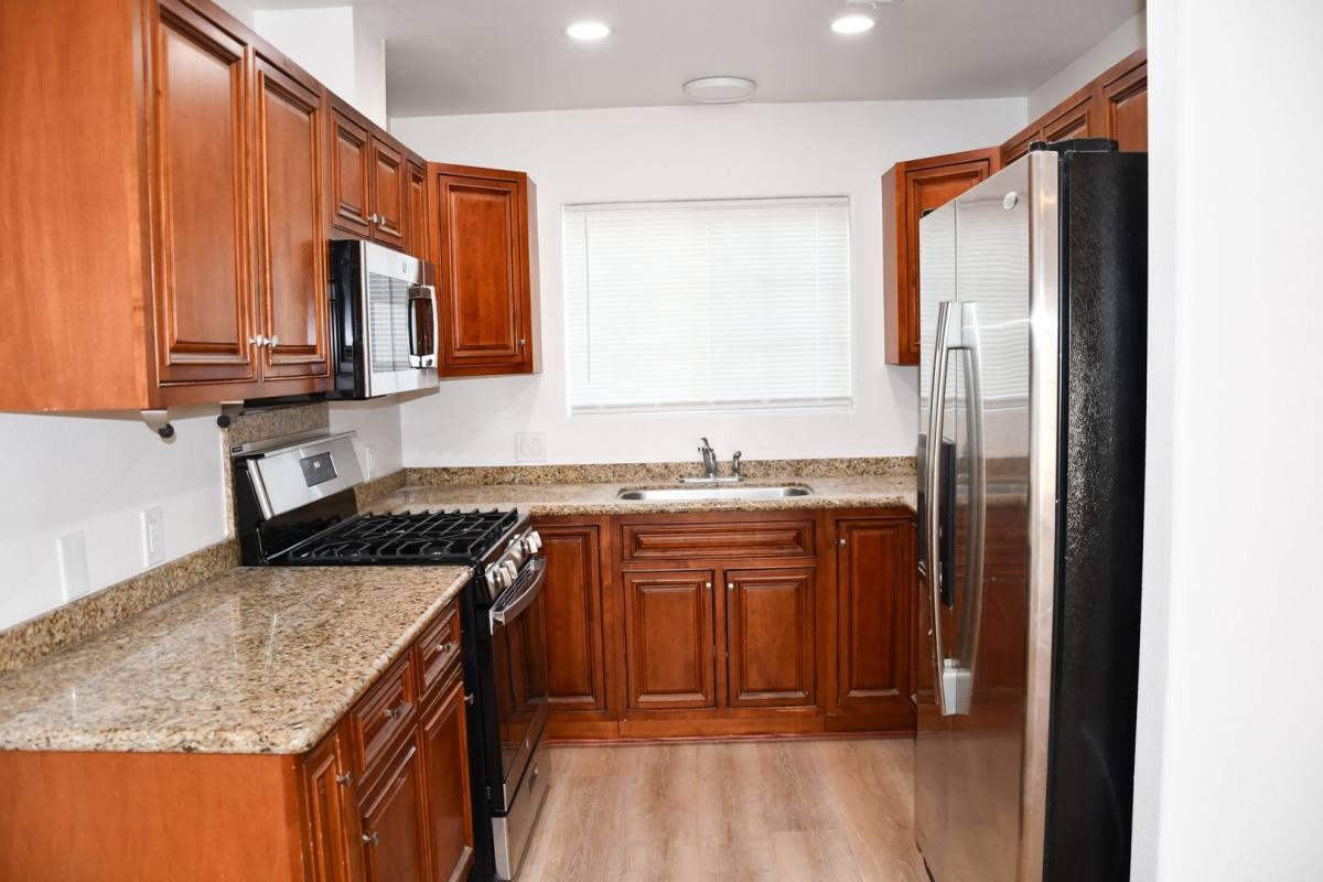 Apartment for rent at 388 N Parker, Orange, CA 92868