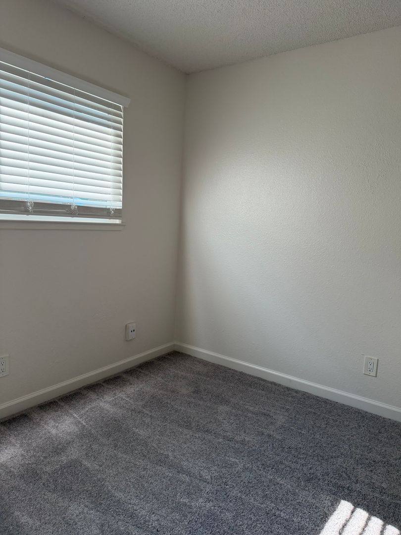 Apartment for rent at 1407 S Ave, Gustine, CA 95322