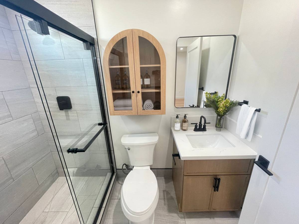 Apartment for rent at 1549 S Westgate Ave, Los Angeles, CA 90025