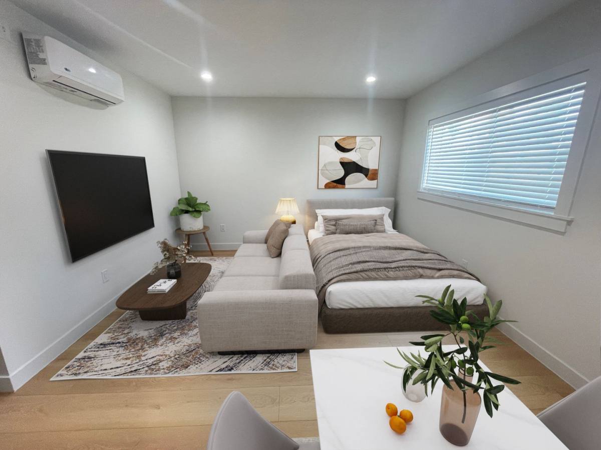 Apartment for rent at 1549 S Westgate Ave, Los Angeles, CA 90025