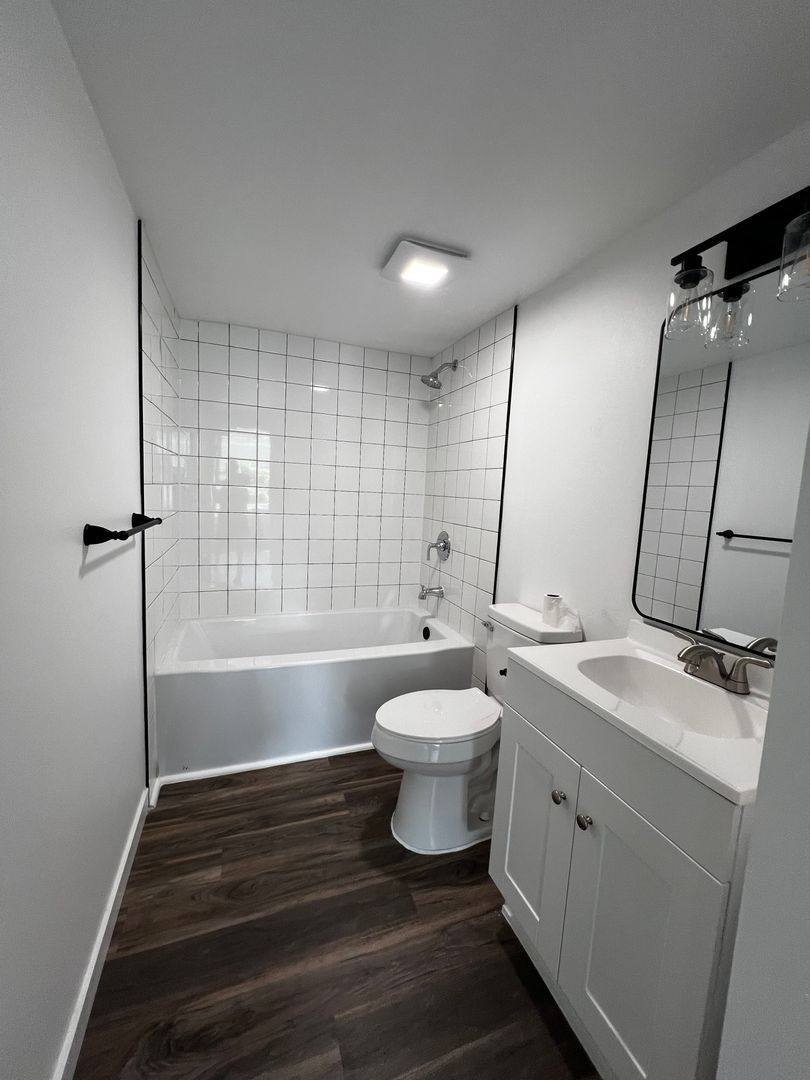 Apartment for rent at 804 806 S Marion Ave, Bremerton, WA 98312