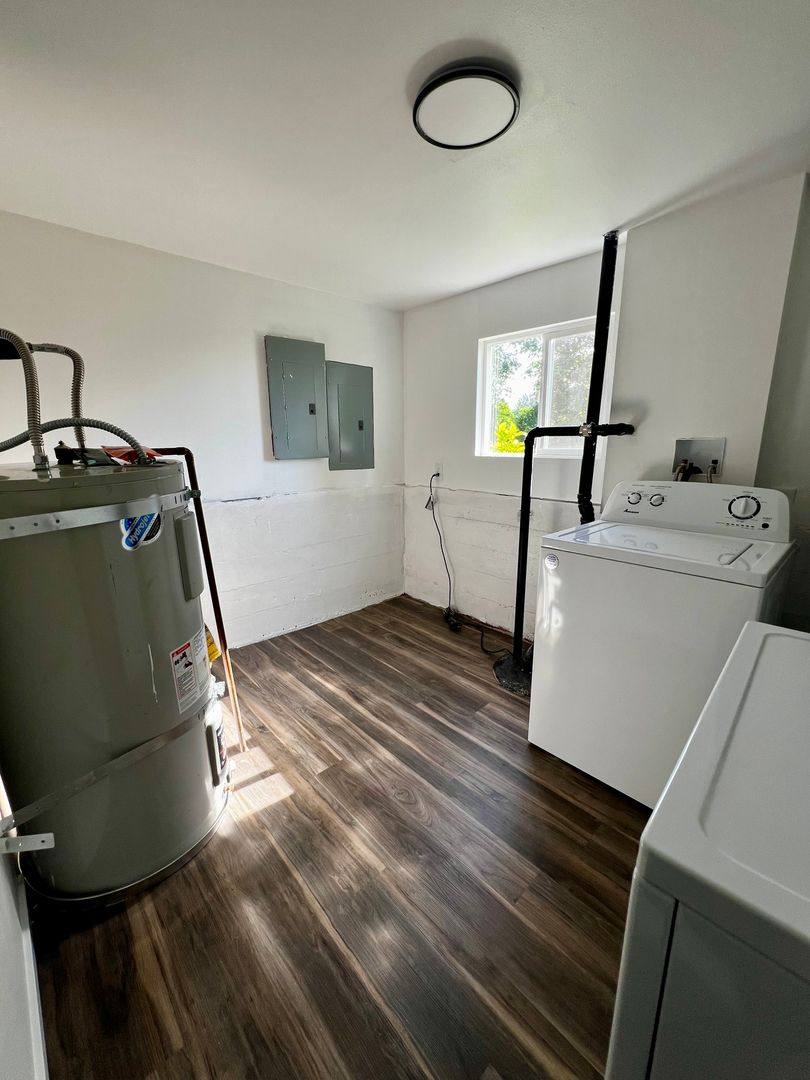 Apartment for rent at 804 806 S Marion Ave, Bremerton, WA 98312