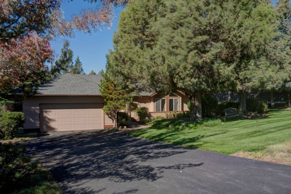 House for rent at 2759 NW Champion Circle, Bend, OR 97703