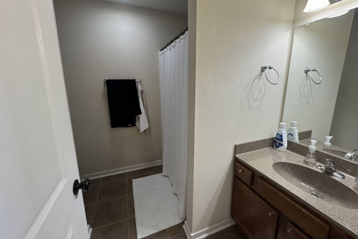 Townhouse for rent at 223 NE 45th Lane, Ankeny, IA 50021