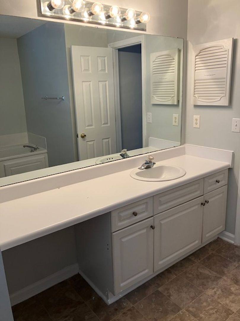 Apartment for rent at 901-K Litchfield Way, Wilmington, NC 28405