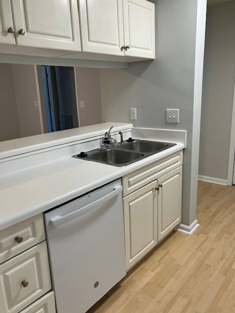 Apartment for rent at 901-K Litchfield Way, Wilmington, NC 28405