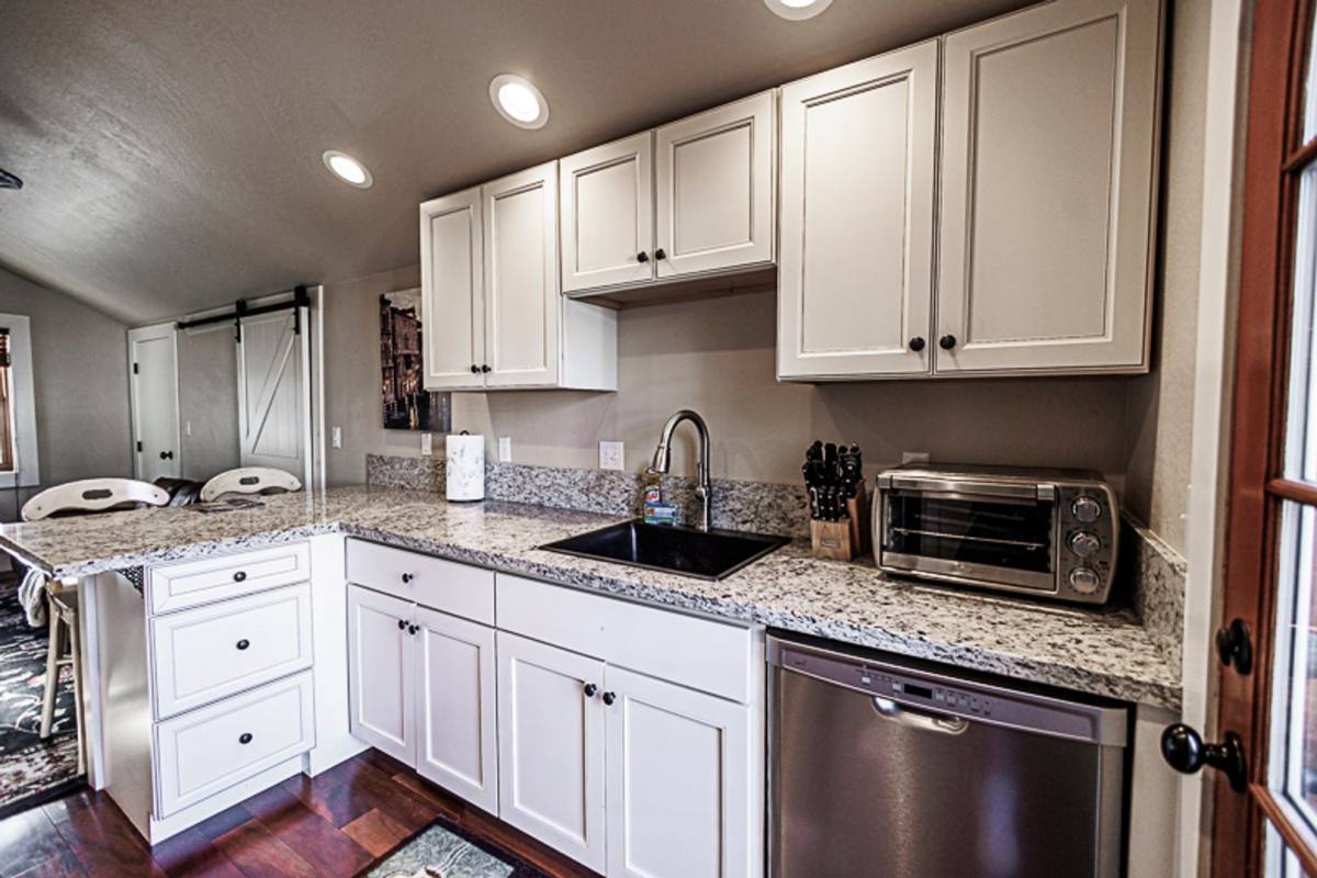 House for rent at 375B S 4th St, Jacksonville, OR 97530