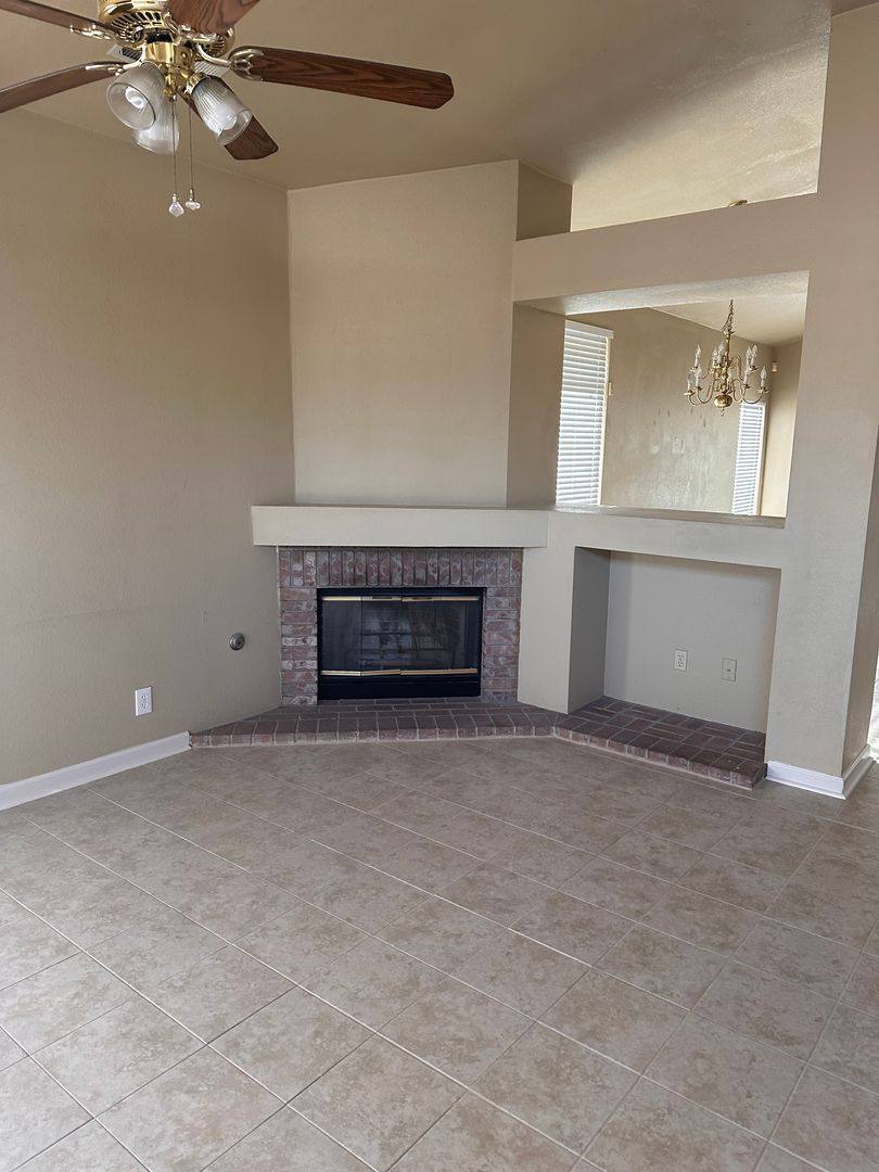 House for rent at 1163 E Springer Dr, Turlock, CA 95382