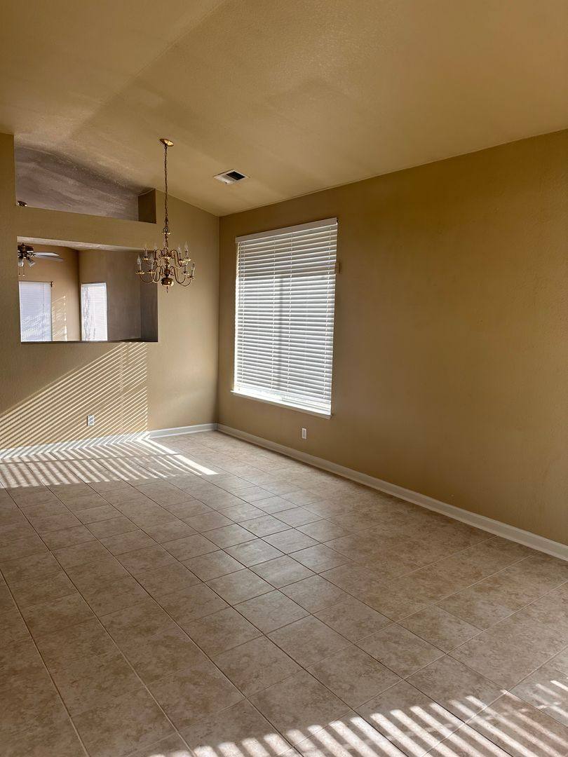 House for rent at 1163 E Springer Dr, Turlock, CA 95382