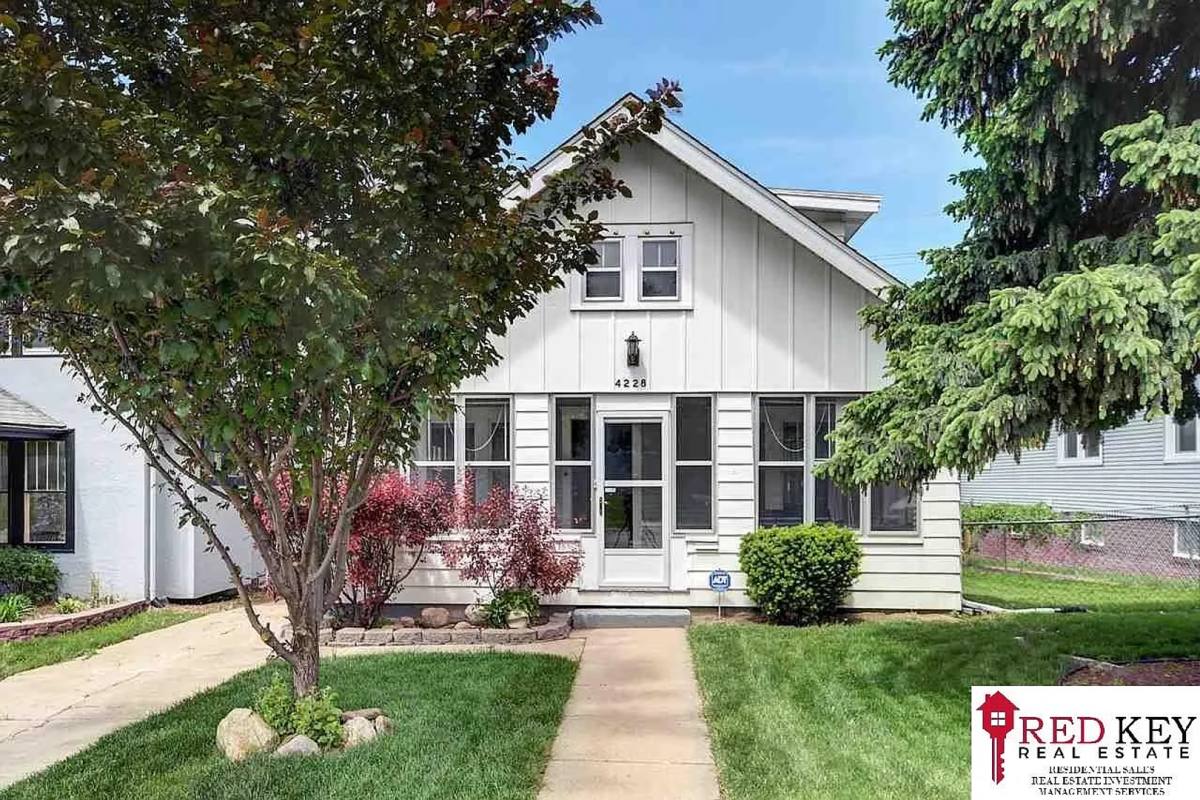 House for rent at 4228 Mayberry St, Omaha, NE 68105