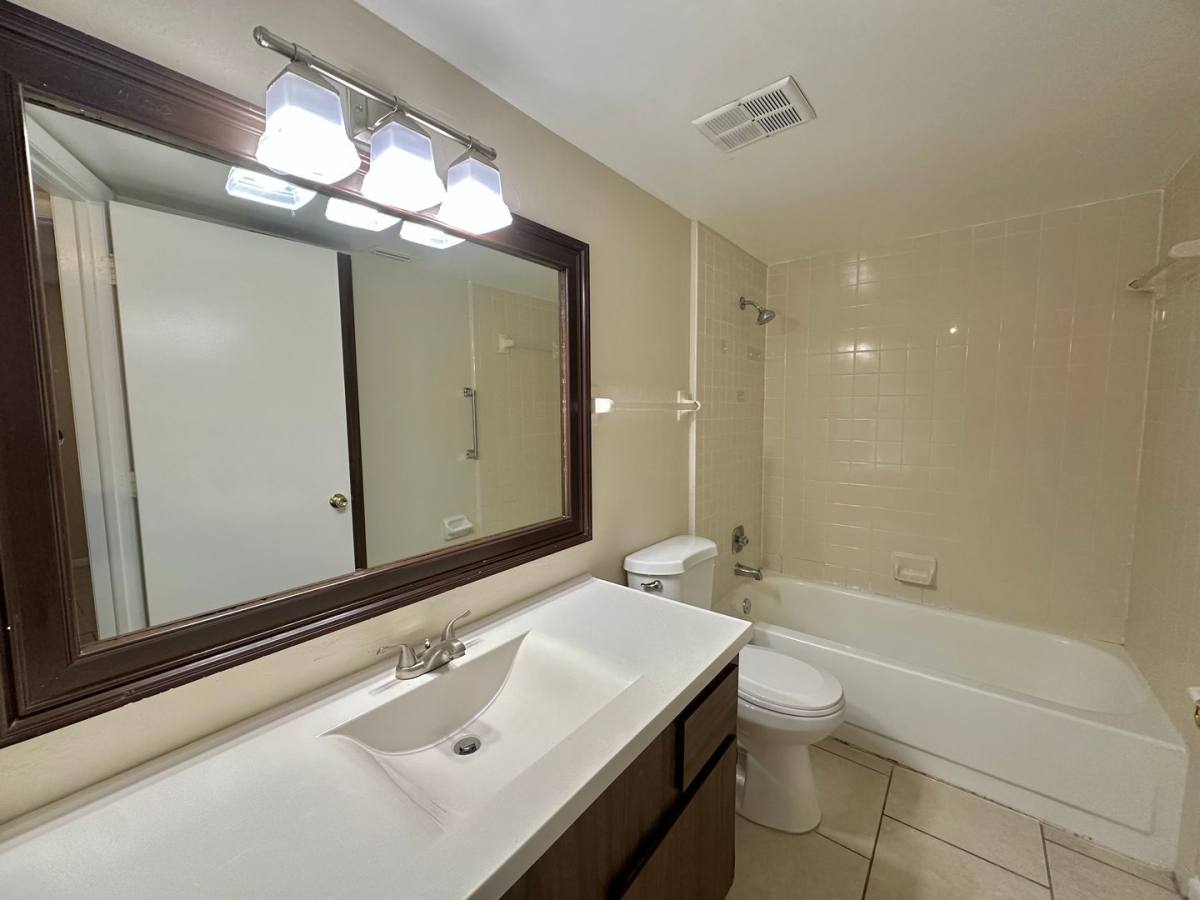 Apartment for rent at 4749 Orange Grove Blvd, North Fort Myers, FL 33903