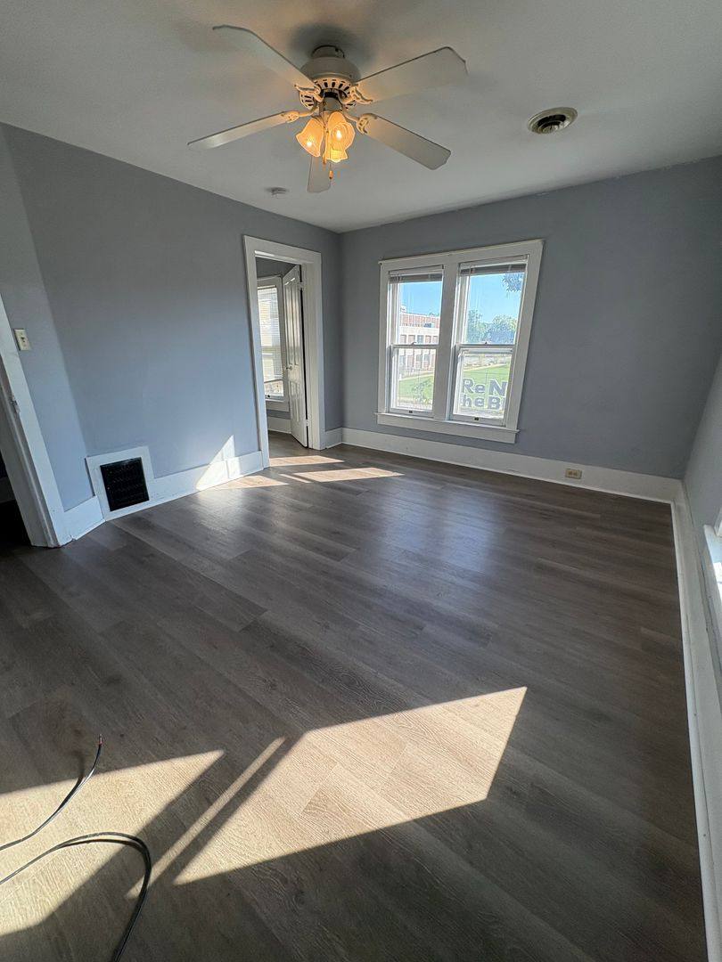 Apartment for rent at 1345 Avon St, La Crosse, WI 54603