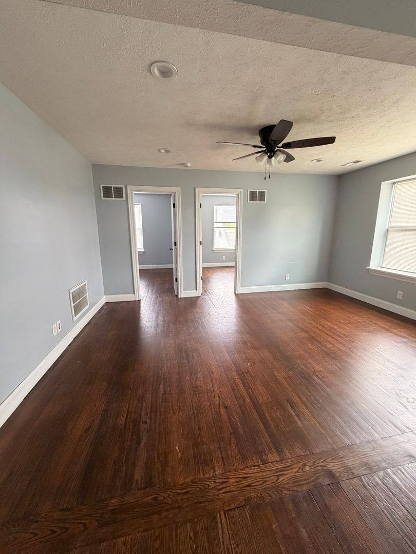 Apartment for rent at 722 S Spring St, Mishawaka, IN 46544