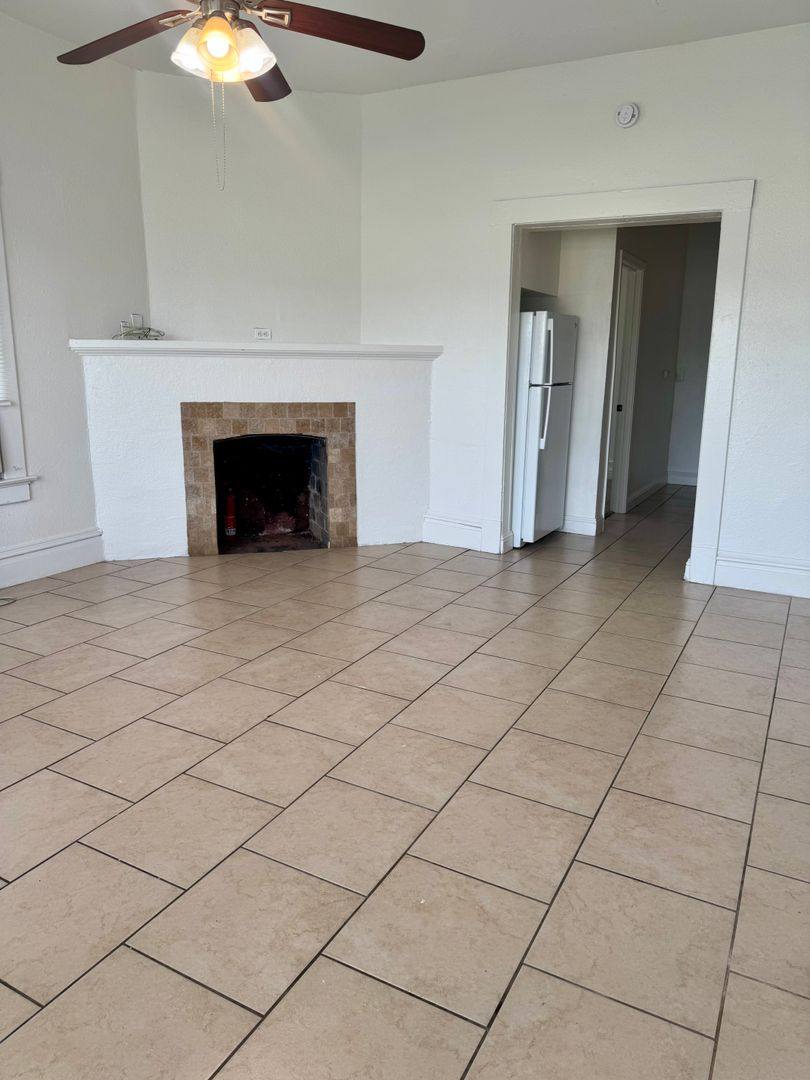 Apartment for rent at 642 N Thorne Ave, Fresno, CA 93728