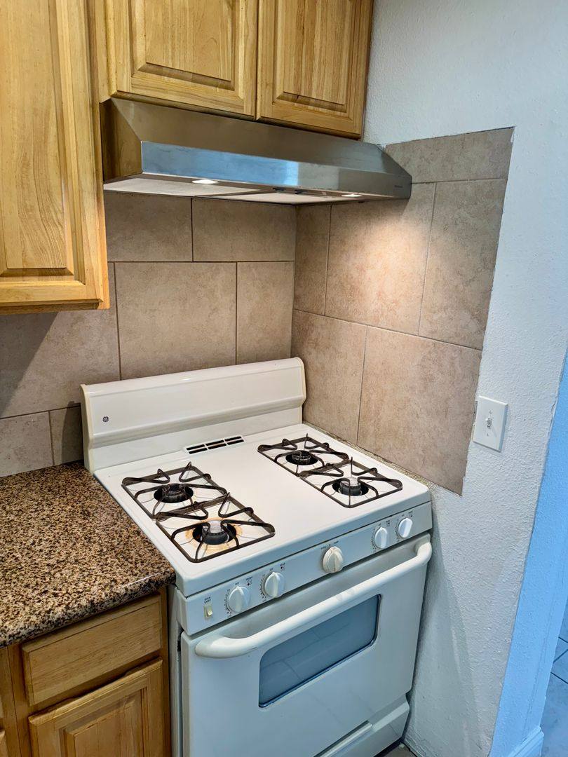 Apartment for rent at 642 N Thorne Ave, Fresno, CA 93728