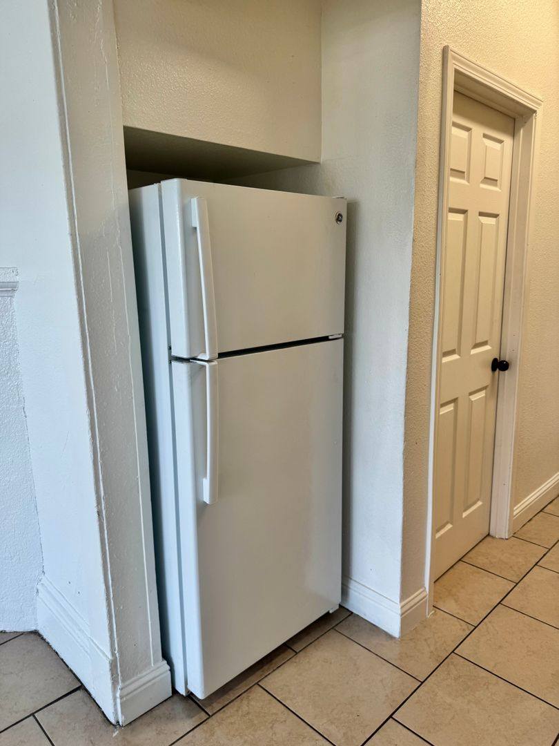 Apartment for rent at 642 N Thorne Ave, Fresno, CA 93728