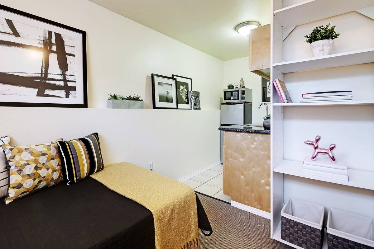 Apartment for rent at 1304 E John St, Seattle, WA 98102