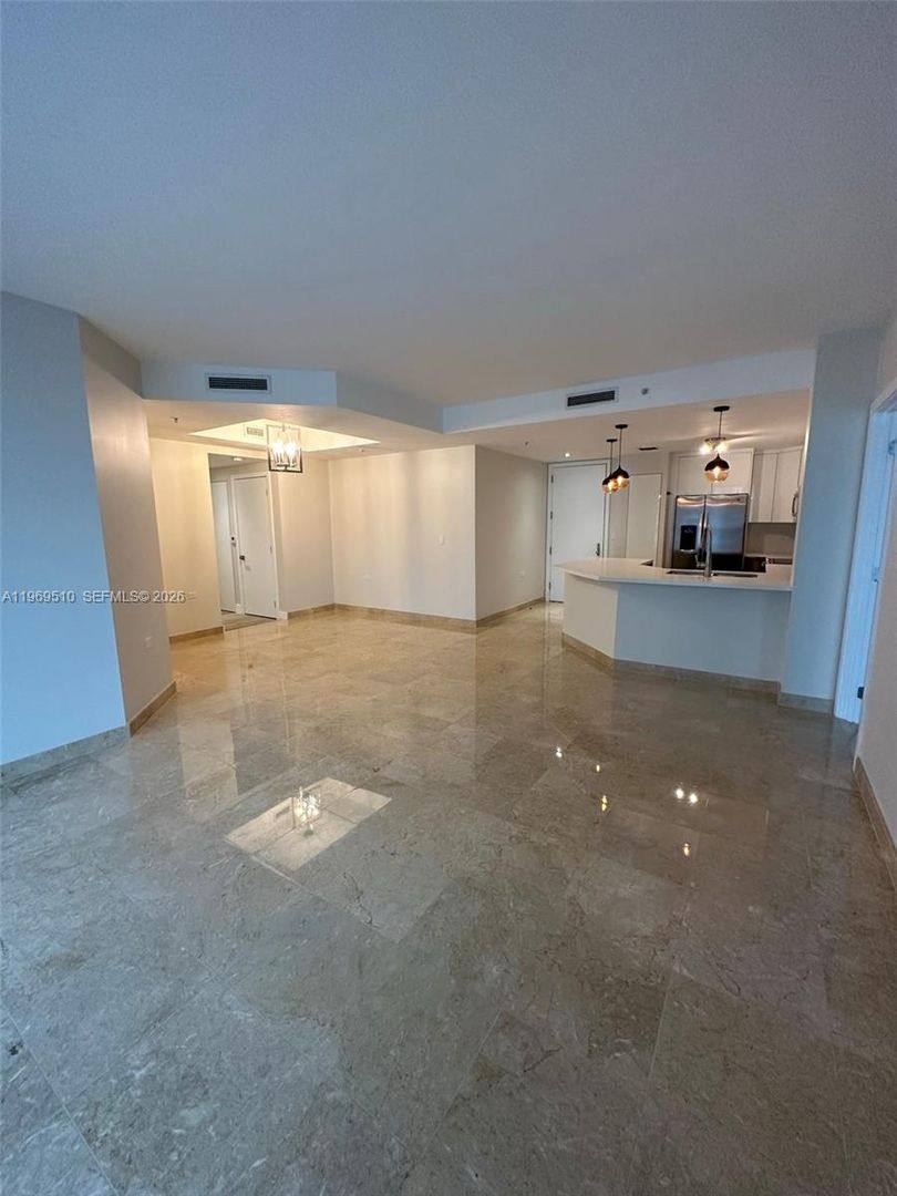 House for rent at 801 Brickell Key Blvd, Miami, FL 33131