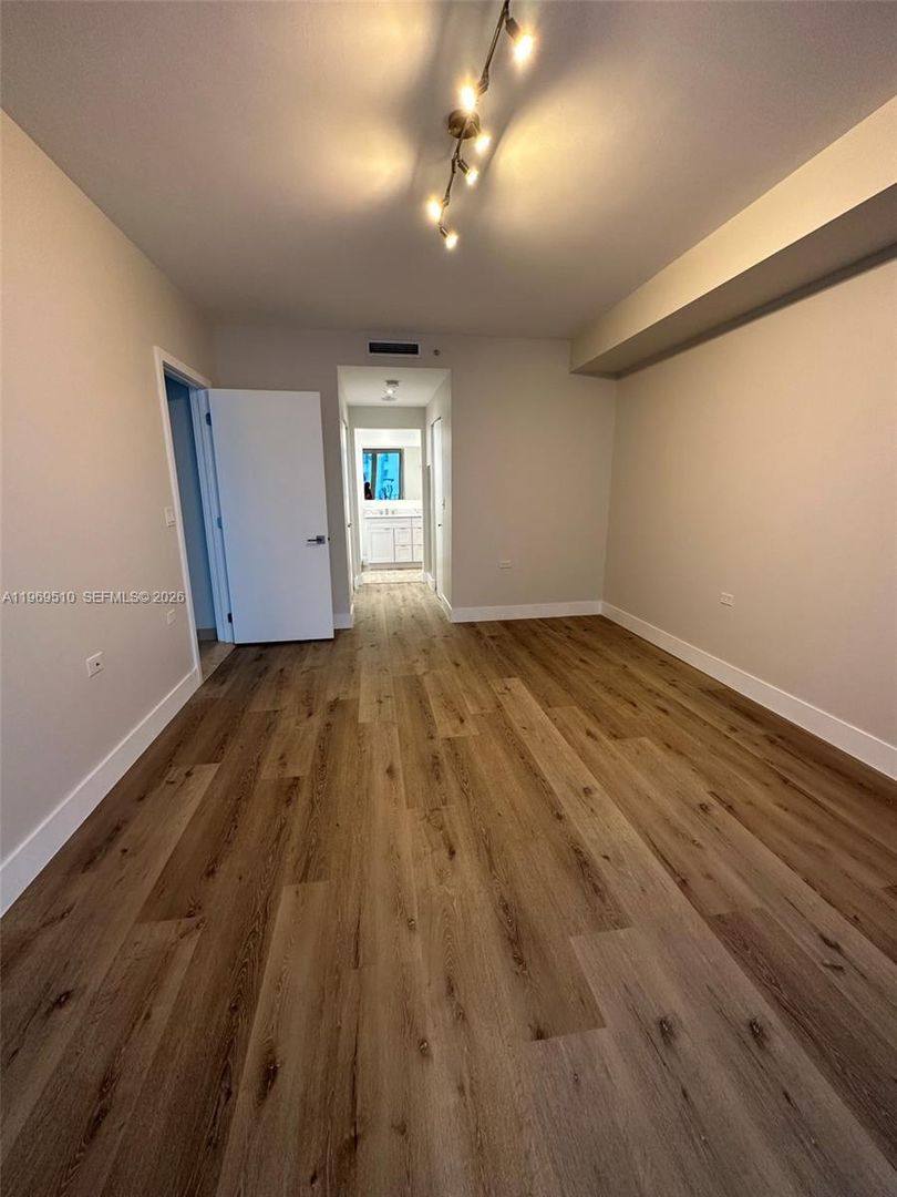 House for rent at 801 Brickell Key Blvd, Miami, FL 33131