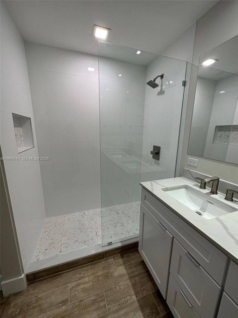 House for rent at 801 Brickell Key Blvd, Miami, FL 33131