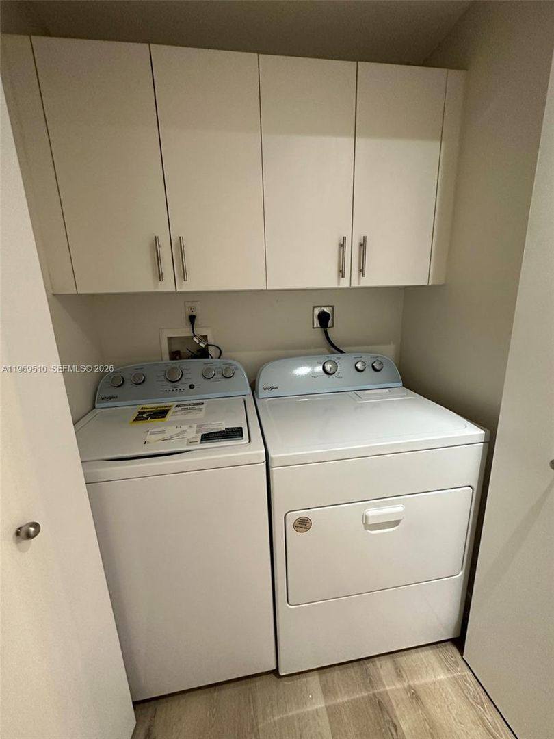 House for rent at 801 Brickell Key Blvd, Miami, FL 33131