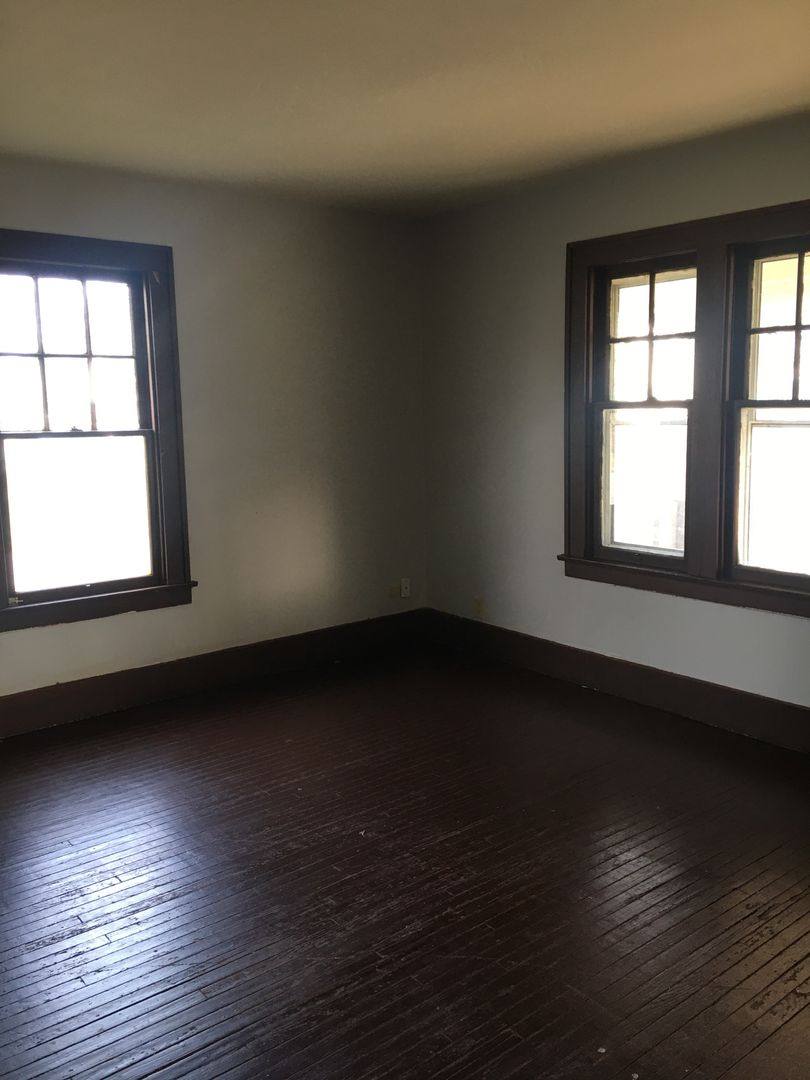 House for rent at 2902 Euclid Ave, Fort Wayne, IN 46806