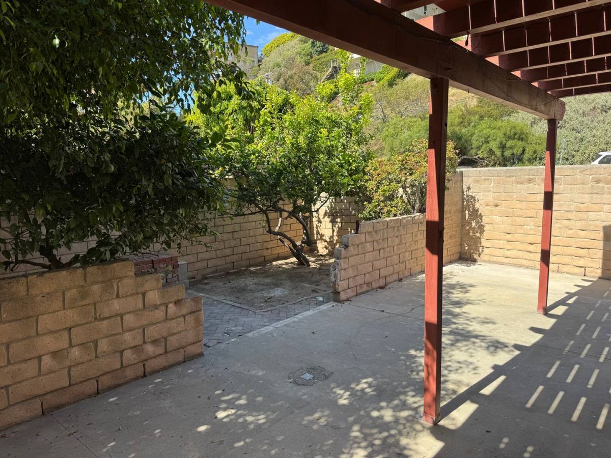Apartment for rent at 124 Rees St, Playa Del Rey, CA 90293