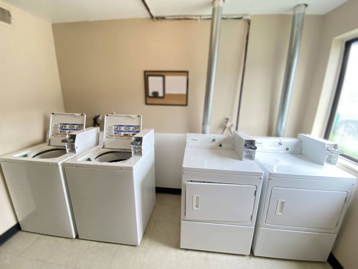 Apartment for rent at 3729 W 9th St, Waterloo, IA 50702