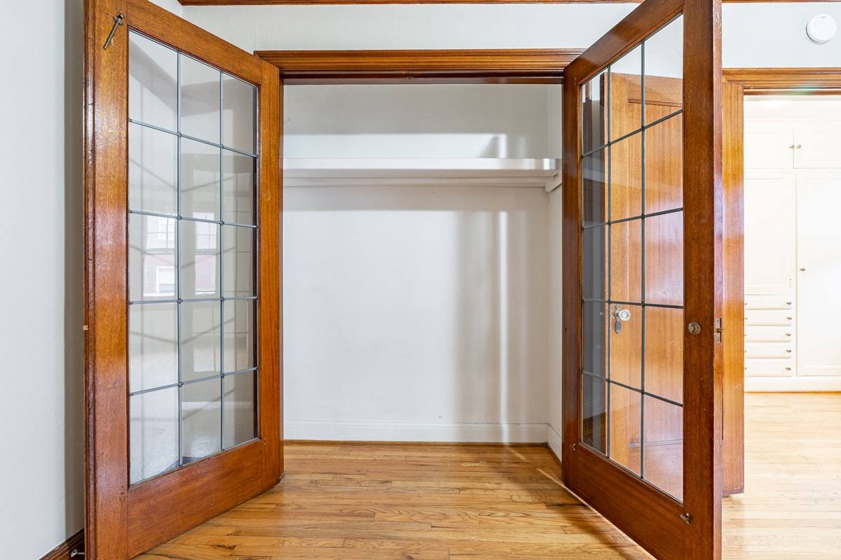 Apartment for rent at 415 W Roy St, Seattle, WA 98119