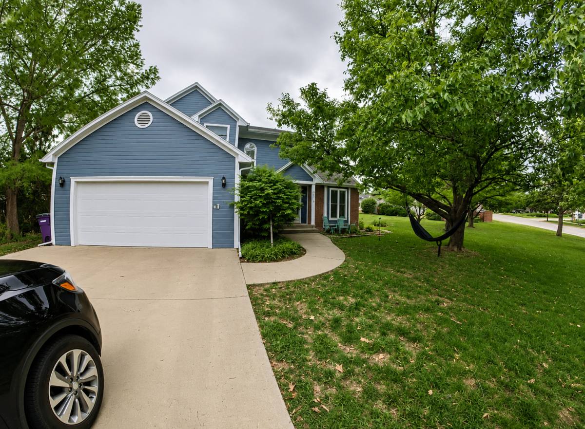 House for rent at 2601 Candlewood, Manhattan, KS 66503