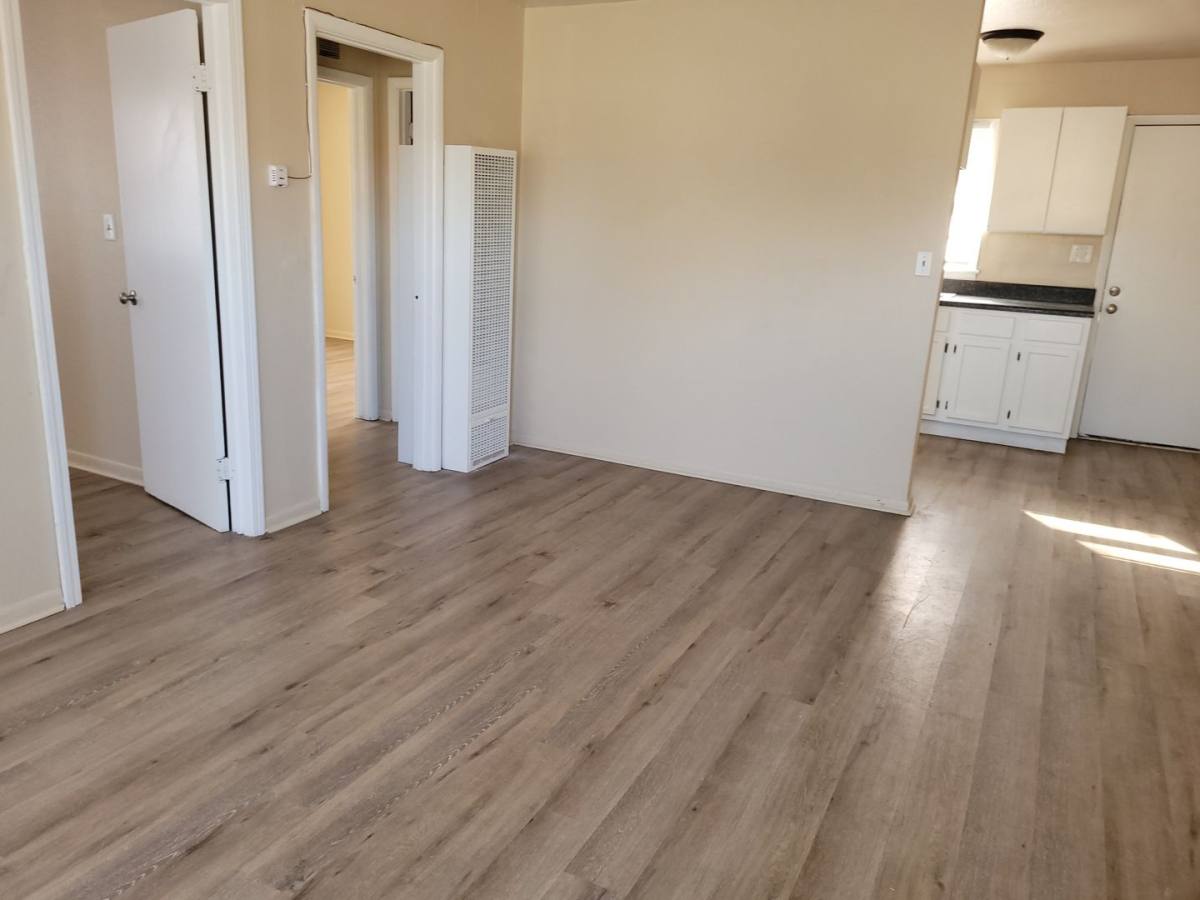 Apartment for rent at 2945-2949 S Hydraulic, Wichita, KS 67216