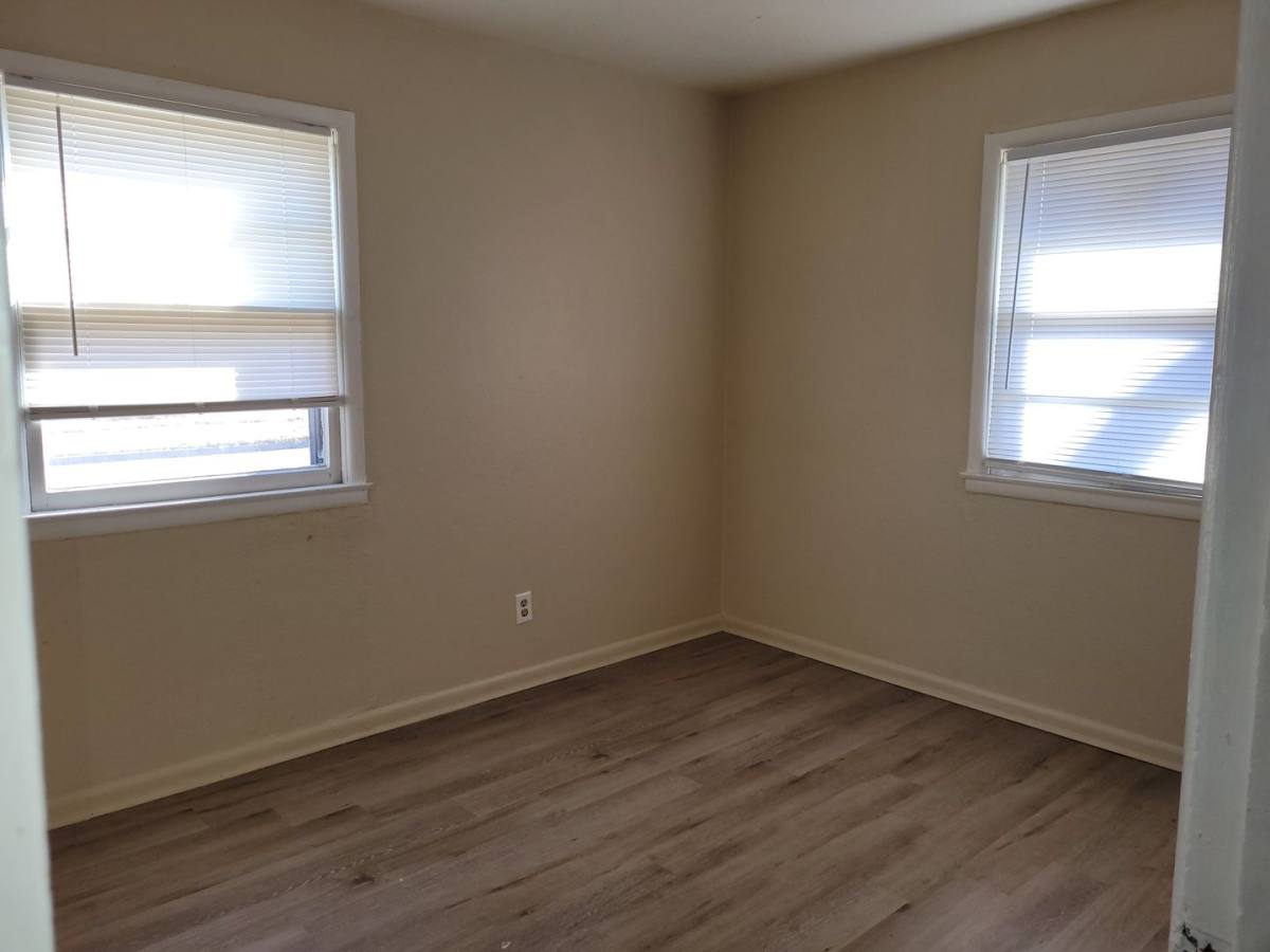 Apartment for rent at 2945-2949 S Hydraulic, Wichita, KS 67216