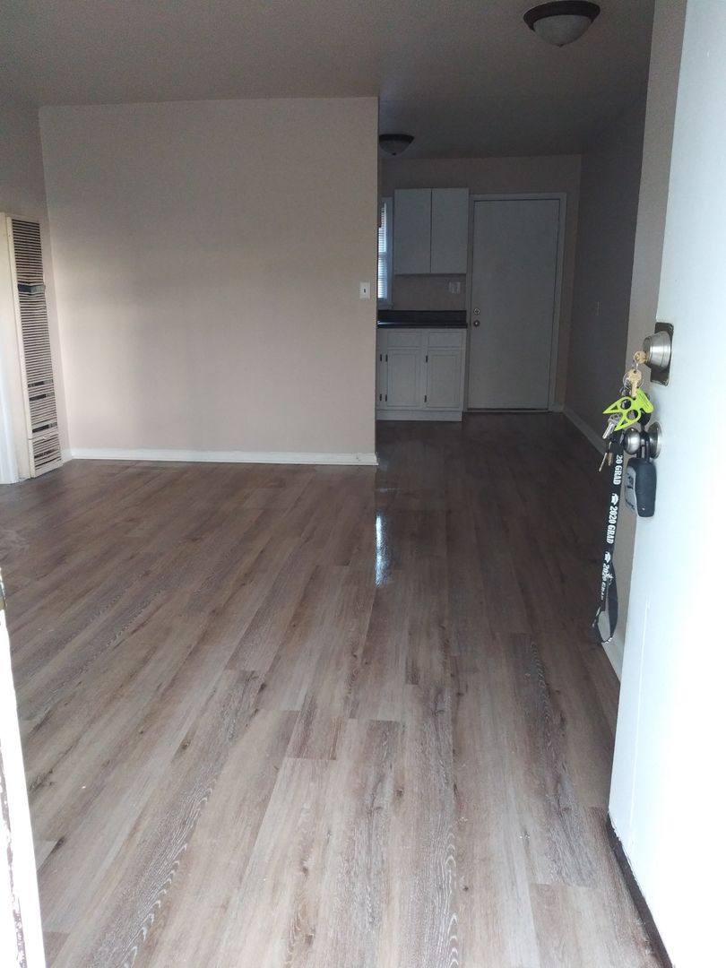 Apartment for rent at 2945-2949 S Hydraulic, Wichita, KS 67216