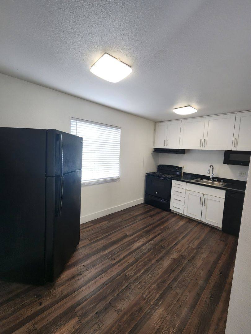 Apartment for rent at 545 S 9th St, San Jose, CA 95112