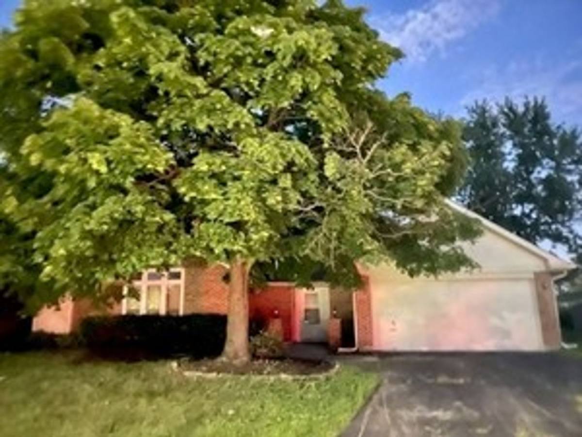 House for rent at 3064 Long Grove Lane, Aurora, IL 60504