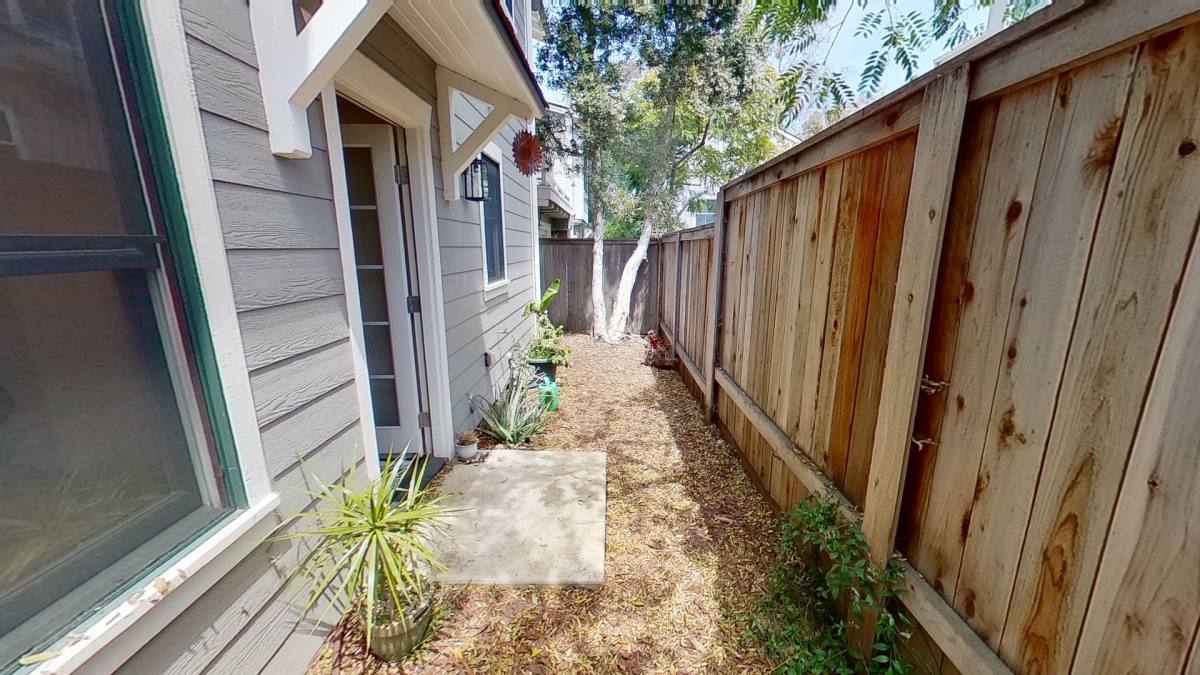 Townhouse for rent at 1318 San Andres St #C, Santa Barbara, CA 93101