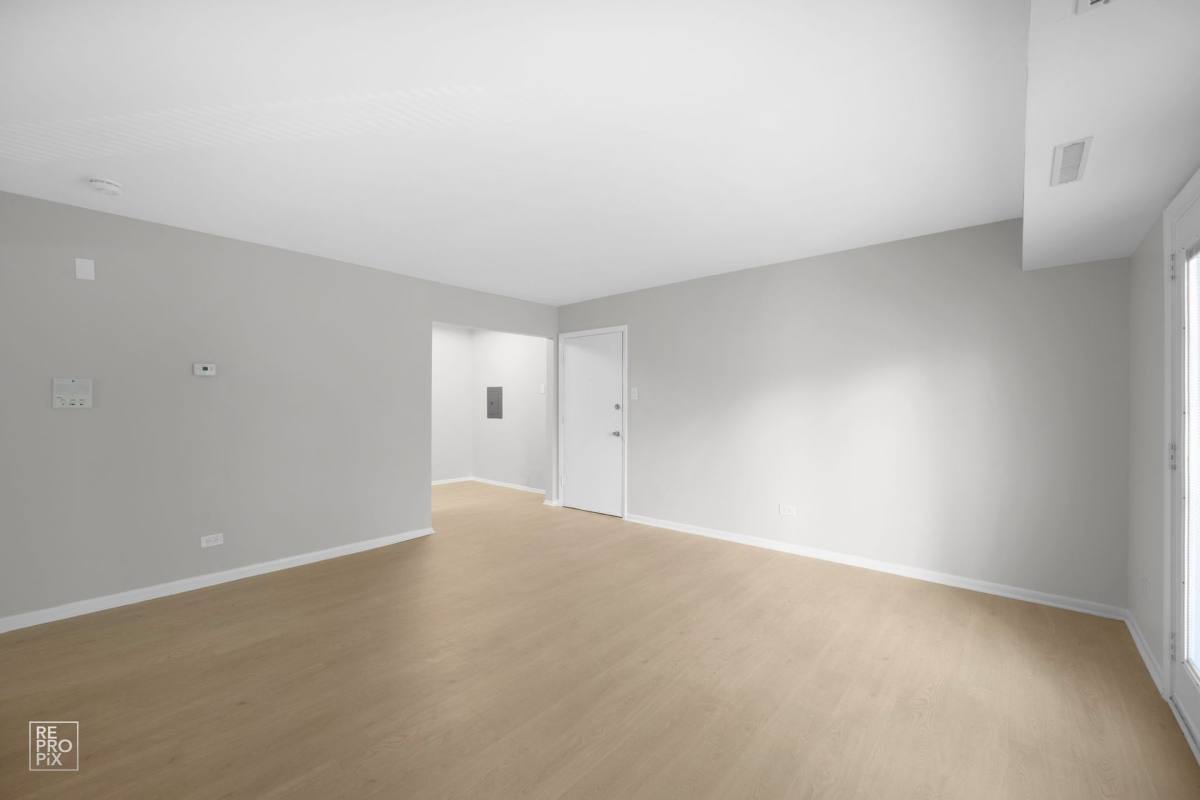 Apartment for rent at 4206 Lindenwood Dr, Matteson, IL 60443