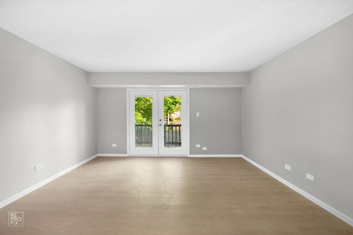 Apartment for rent at 4206 Lindenwood Dr, Matteson, IL 60443