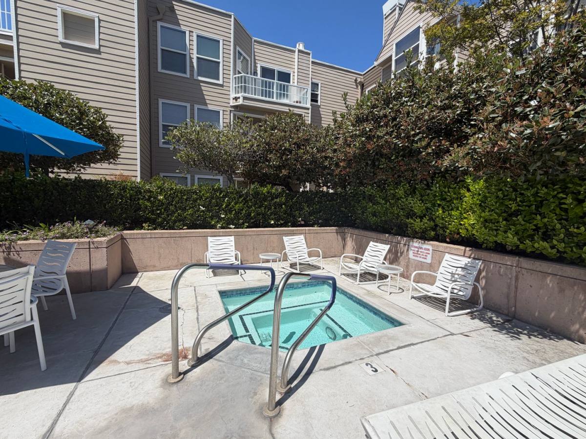 Townhouse for rent at 415 N 2nd St, San Jose, CA 95112
