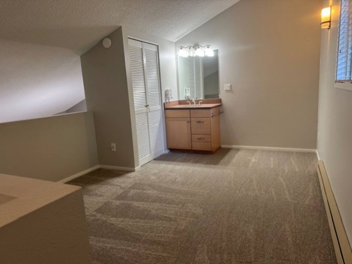 Condo for rent at 19717 SW Mount Bachelor Dr, Bend, OR 97702
